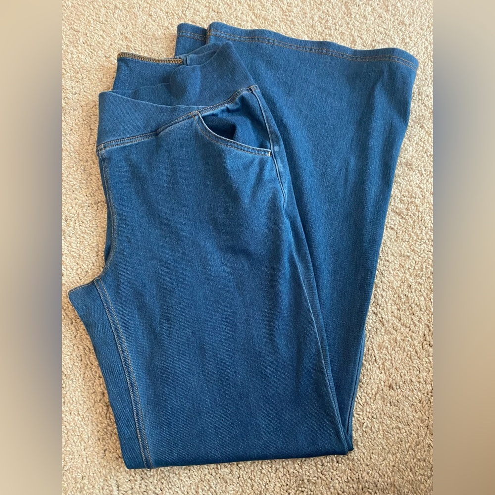 HALARA Flex High Waisted Crossover Flares